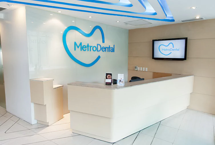 Logo of Metro Dental, a reputable dental clinic, featuring the clinic's name in a professional design.
